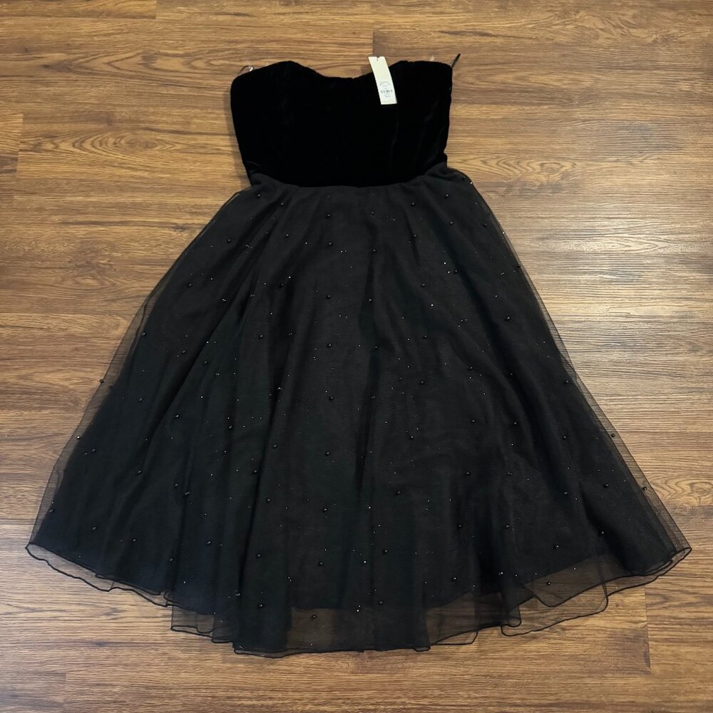 Francesca's | Strapless Black Midi Dress | Medium | NEW WITH TAGS